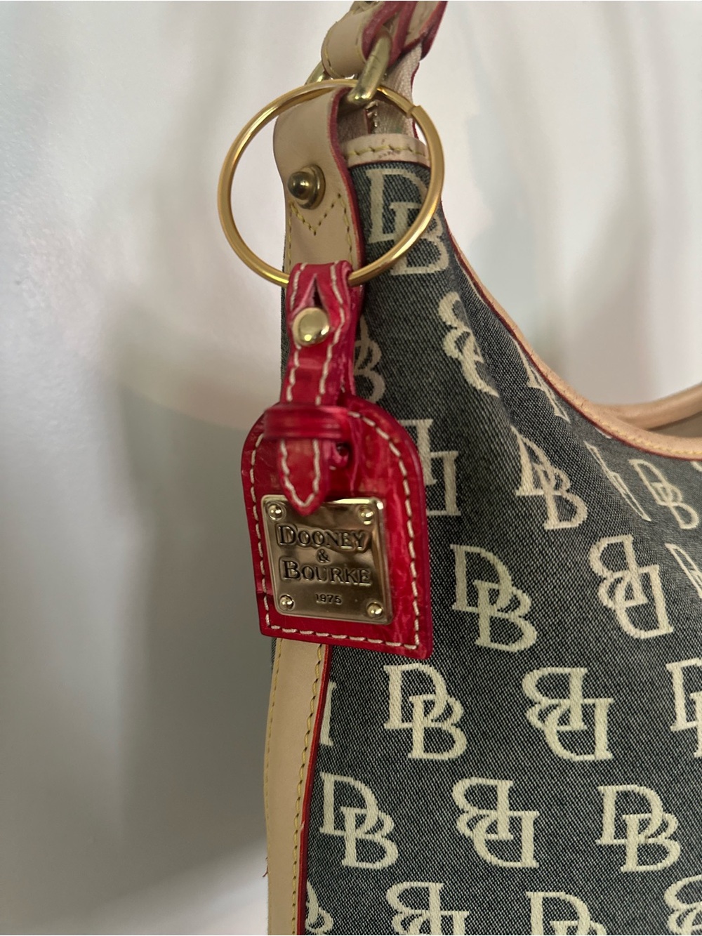 Dooney & Bourke Gray/Tan Shoulder Bag PLUS Bright Red Dooney Charm- Rare Find!!! - Picture 3 of 9